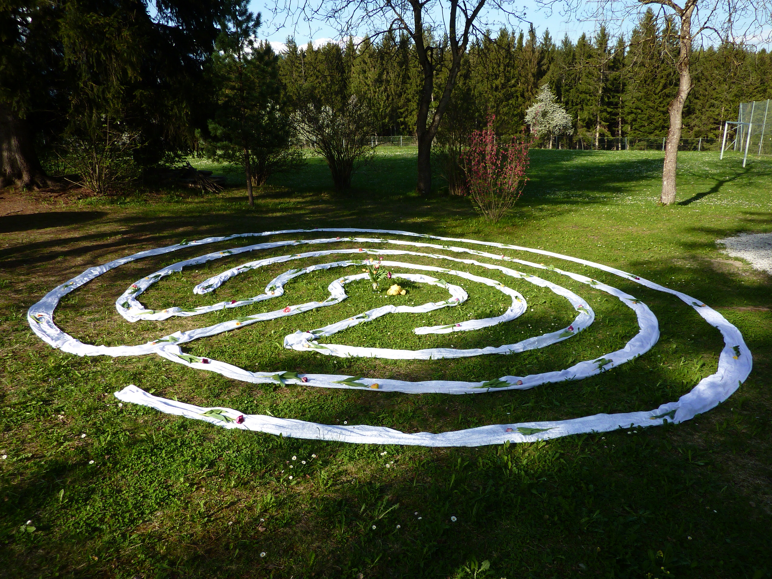 Im LABYRINTH durch das JAHRESRAD wandern